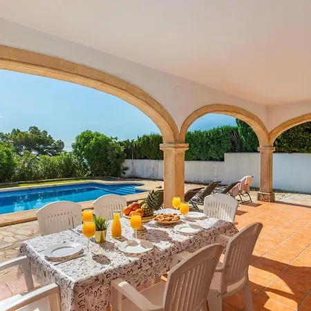 Diego - Plusholidays Villa