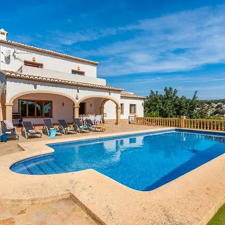 Diego - Plusholidays Villa