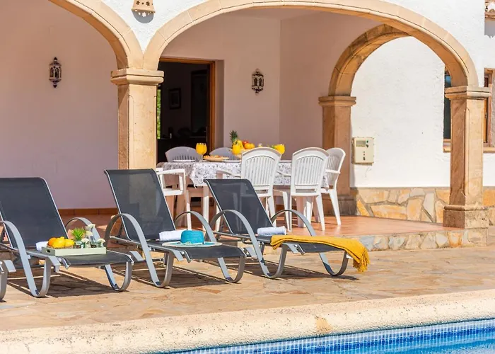 Diego - Plusholidays Villa