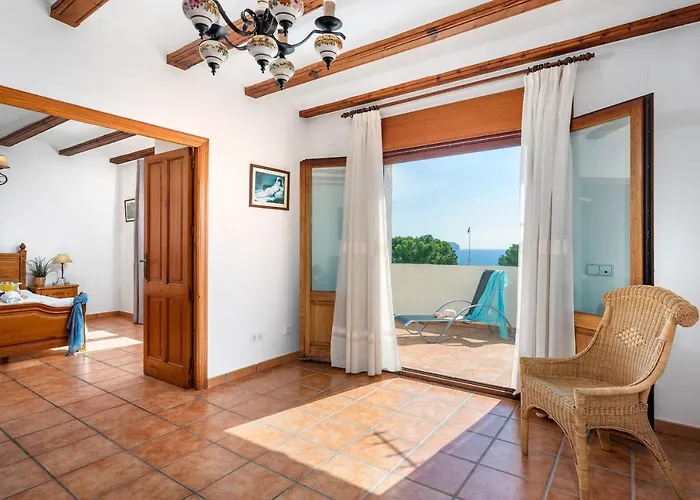 Diego - Plusholidays * Benissa