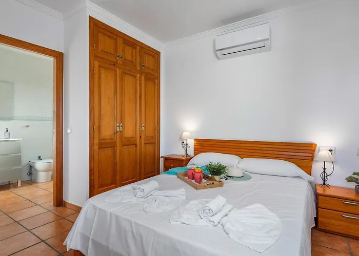 Diego - Plusholidays Villa *