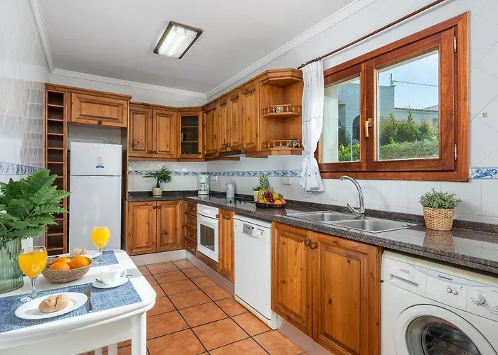 Diego - Plusholidays Villa